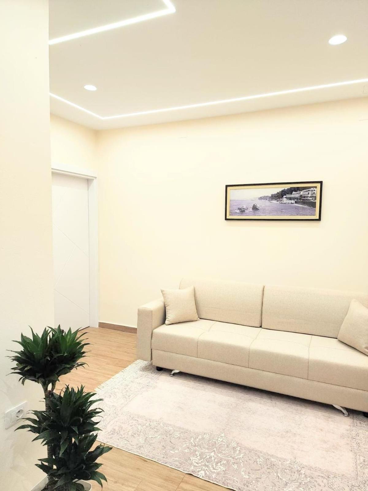 New Apartment Close To Sea And Downtown Влёра Экстерьер фото