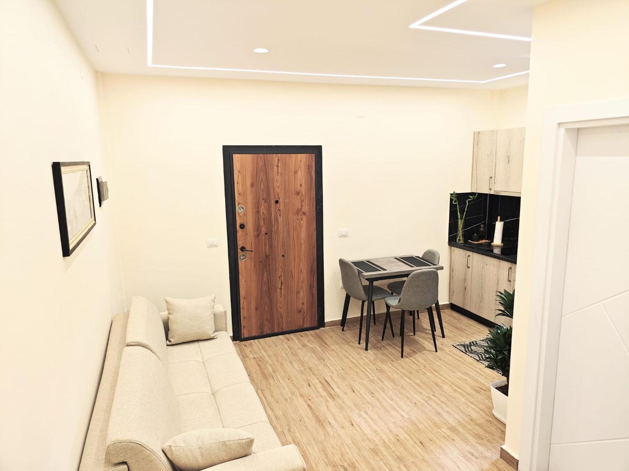 New Apartment Close To Sea And Downtown Влёра Экстерьер фото